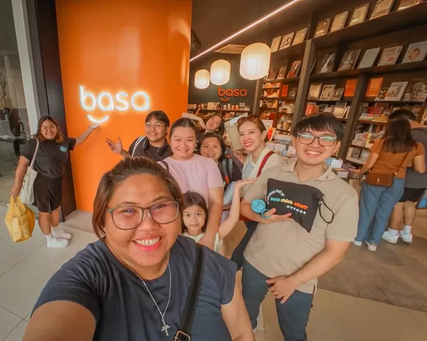 BOOKSTORE HOPPING IN CDO
